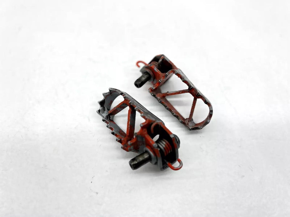 2002 KTM 50SX Foot Pegs Footpeg Springs Rests Set Left Right Husqvarna GasGas