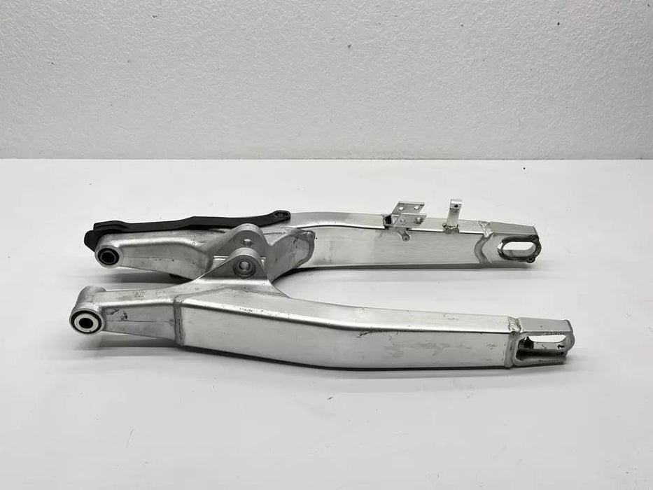 2006 Honda CRF250R Swingarm Suspension OEM Rear Swing Arm 52200-KRN-840 CRF 250R