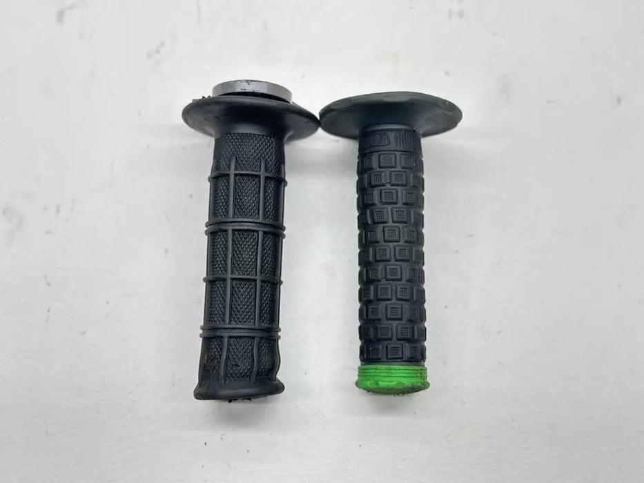 2000 Kawasaki KX125 Throttle Tubes Housing Grip OEM Set 46075-1179 Stock KX 125