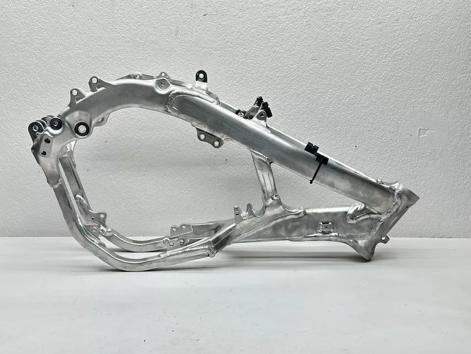 New 2024 Honda CRF450R Frame Main Chassis Hull Silver Aluminum CRF 450R