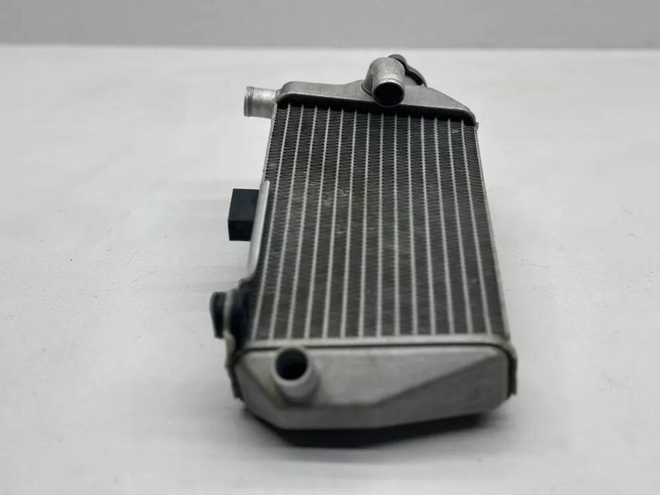 2023 Honda CRF450R Right Side Radiator OEM Fill Side Cap Cooling CRF 450R