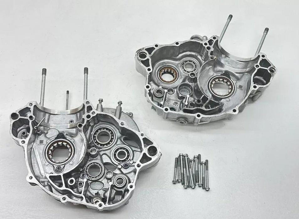 2020 KTM 350 EXC-F Engine Cases Left Right Bottom End Half Side SXF Husqvarna FC