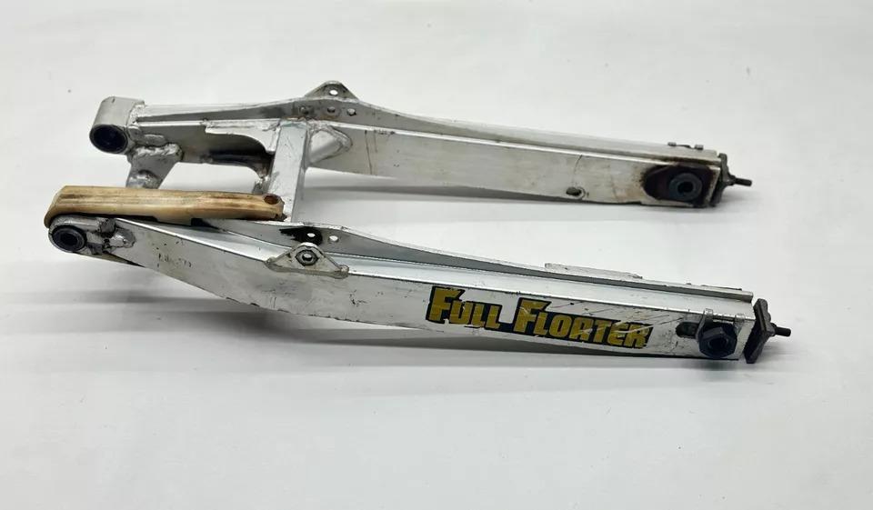 1982 Suzuki RM250 Swingarm Rear Swing Arm Suspension 61000-14300 Assembly RM 250