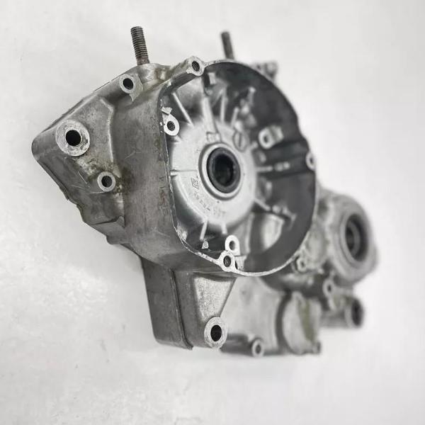 1994 Suzuki RM125 Left Side Engine Case OEM Crankcase Engine Motor RM 125 92-95