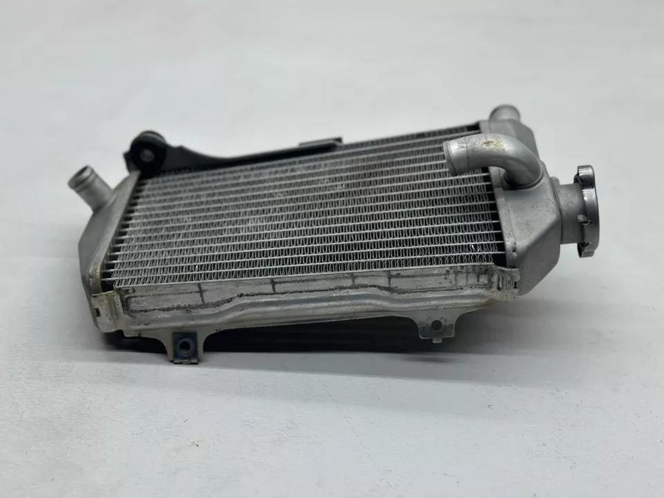 2023 Honda CRF450R Right Side Radiator OEM Fill Side Cap Cooling CRF 450R