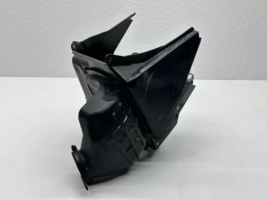 2004 Honda CR250R Air Box Cleaner Case Filter Intake Boot Housing OEM CR 250