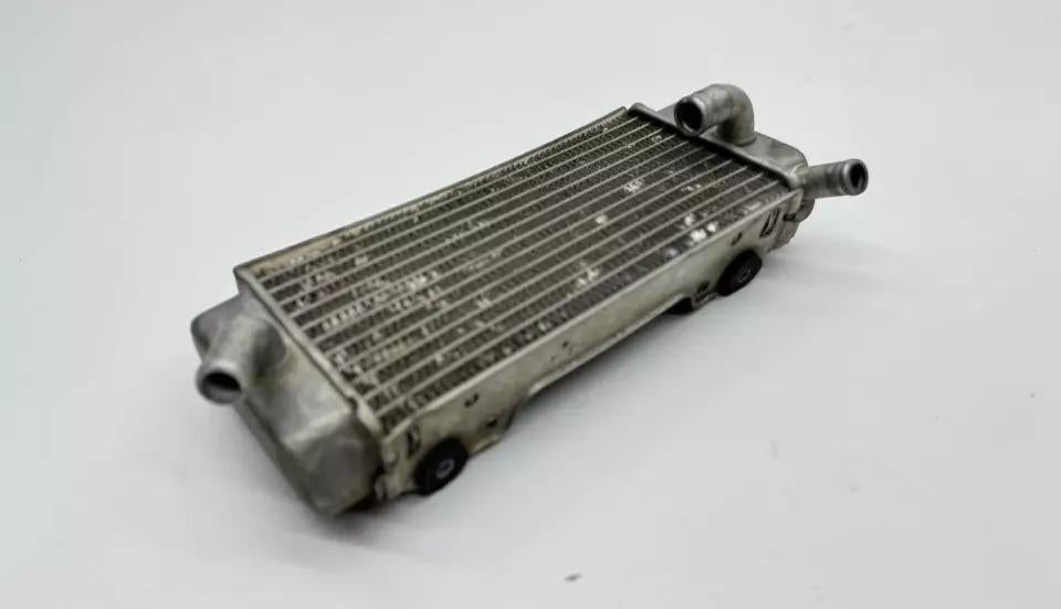 2008 Honda CRF450R Left Side Radiator OEM Non Fill Cooling Aluminum CRF 450R