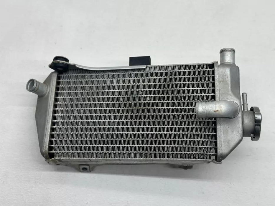 2023 Honda CRF450R Right Side Radiator OEM Fill Side Cap Cooling CRF 450R