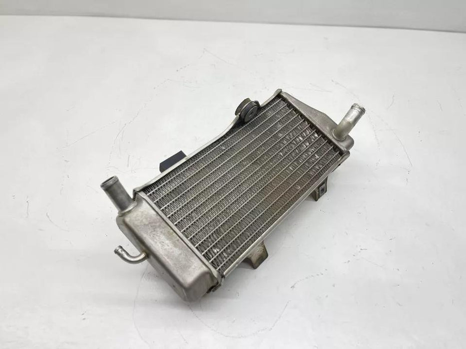 2010 Honda CRF450R Left Side Radiator Non Fill Side Cooling System 19150-MEN-A30