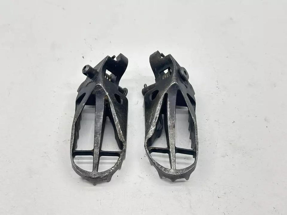 2014 Kawasaki KX450F Footpeg Set Left Right OEM Footrests Foot Pegs KX 450F