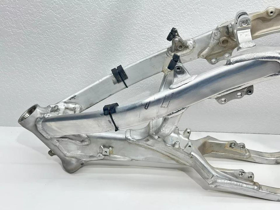 2022 Honda CRF450R Main Frame Chassis Hull Steel Silver 50010-MKE-AF0 CRF 450R