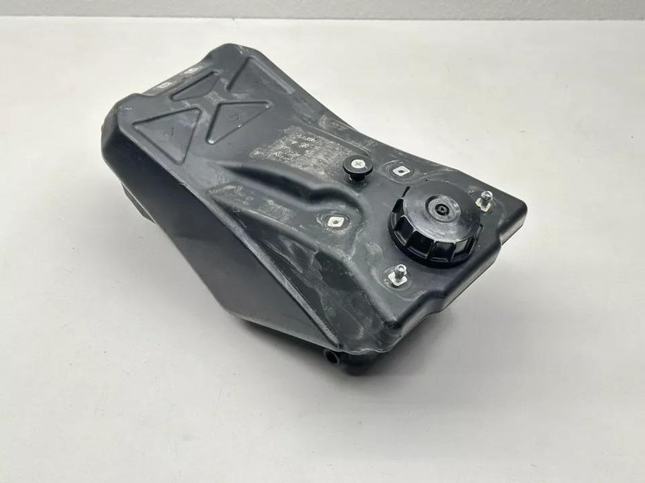 2022 Yamaha YZ450F Gas Fuel Tank Black Cap Petcock OEM Assembly BR9-24110-00-00