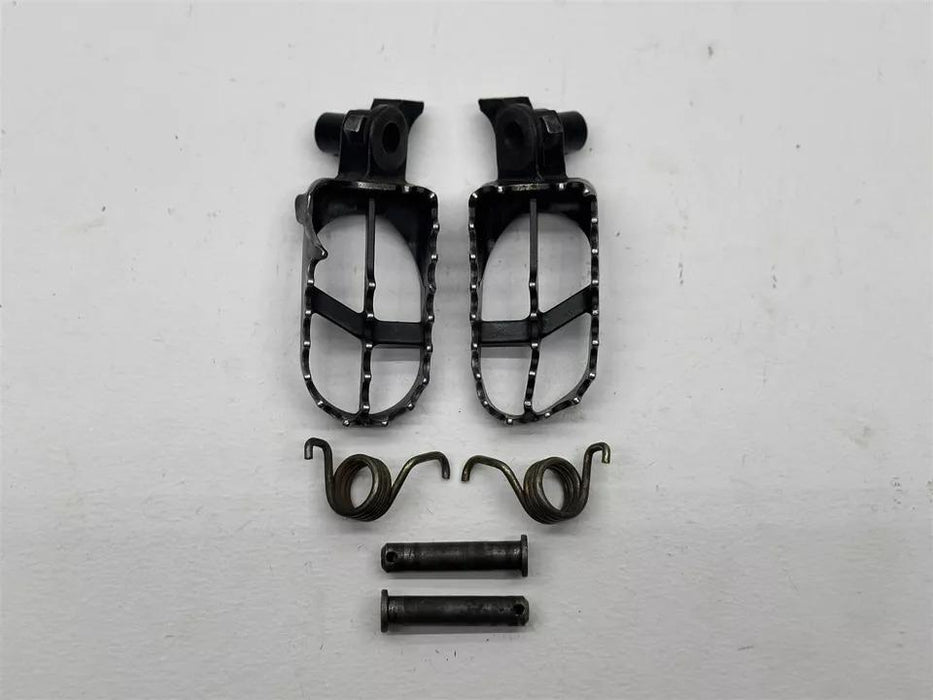 2003 Yamaha YZ250F Foot Peg Set Left Right Footrests Rest Footpegs OEM Bolts YZ