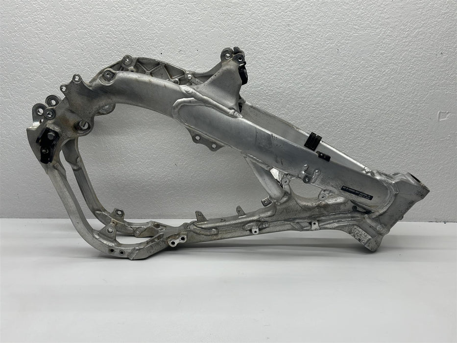 2018 Kawasaki KX250F Frame Main Chassis Hull Silver OEM 32160-0824 KX 250F