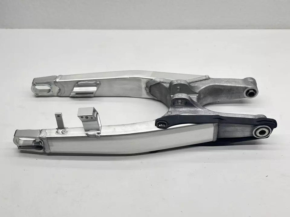 New 2024 Honda CRF450R Swingarm Suspension OEM Rear Swing Arm 52200MKEAF0 CRF450