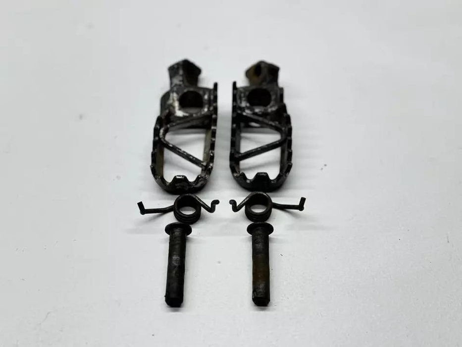 1994 Kawasaki KX125 Foot Peg Set Left Right Side Rest OEM Footpegs Spring KX 125