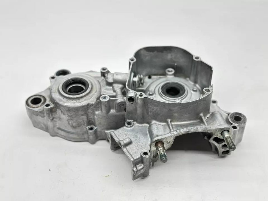 2003 Honda CR250R Left Side Engine Crankcase Motor Half Case Bottom End CR 250R