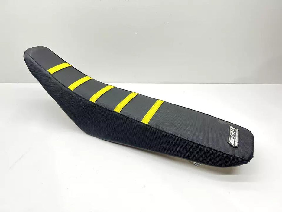 2007 Suzuki RMZ250 Seat Saddle OEM Ribbed Cover Yellow Stripes 6411135G3 RMZ