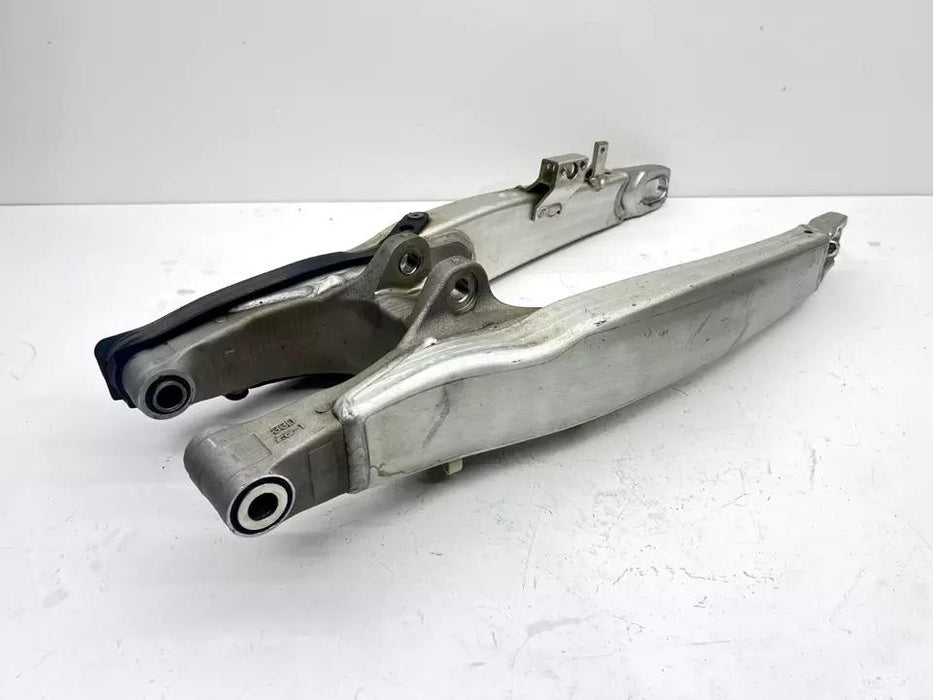 2012 Yamaha YZ450F Swingarm Suspension OEM Rear Swing Arm Link YZ 450F