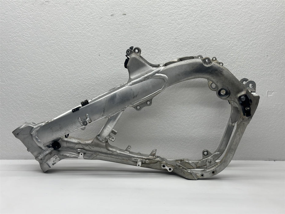 2018 Kawasaki KX250F Frame Main Chassis Hull Silver OEM 32160-0824 KX 250F