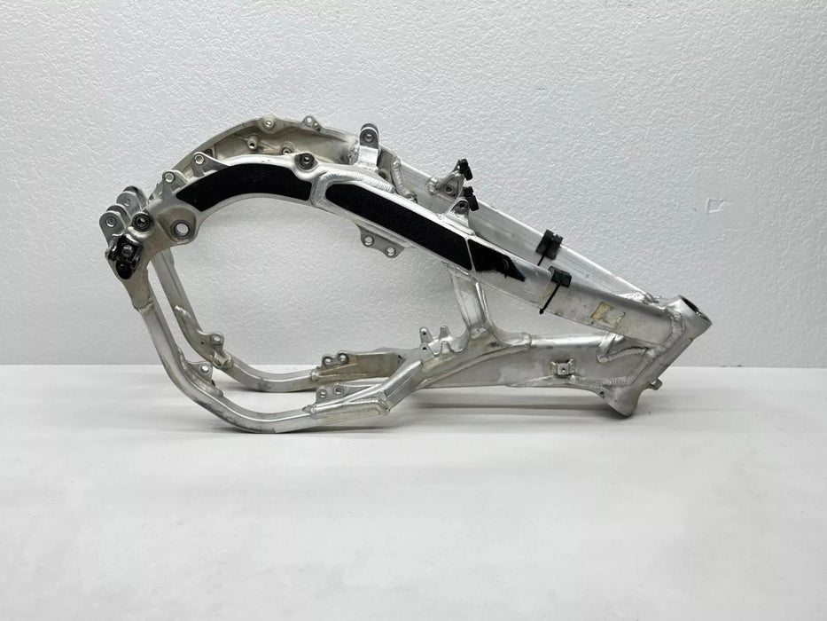 2022 Honda CRF450R Main Frame Chassis Hull Steel 50010-MKE-AF0 OEM CRF 450R