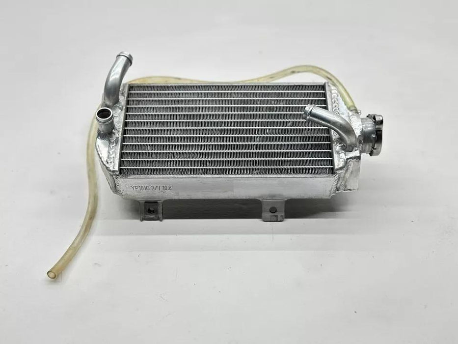 2015 Honda CRF250R Right Side Radiator 19100-KRN-A81 Cooling System OEM CRF 250R