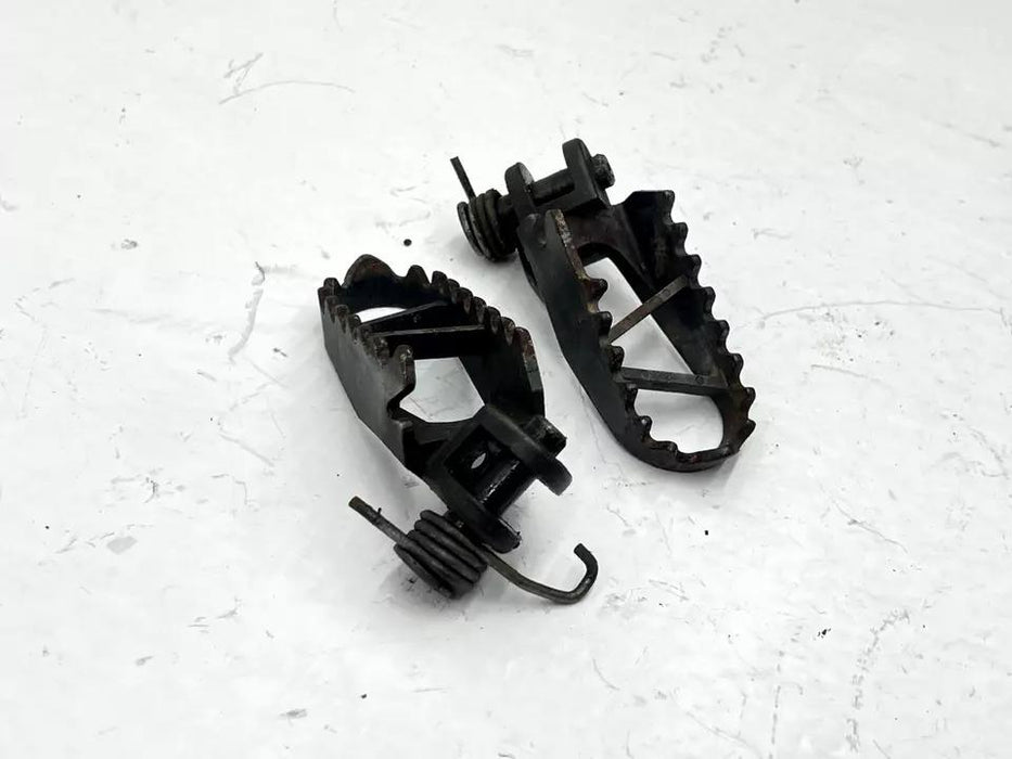 1994 Suzuki RM125 Foot Peg Set Left Right OEM Footrests Spring Rest 1989-1998 RM