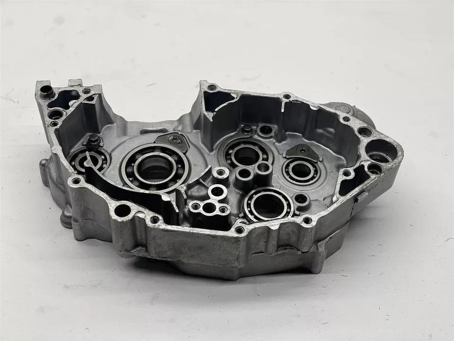 2003 Yamaha YZ250F Engine Case Right Side Cover Crankcase OEM Half Bottom End