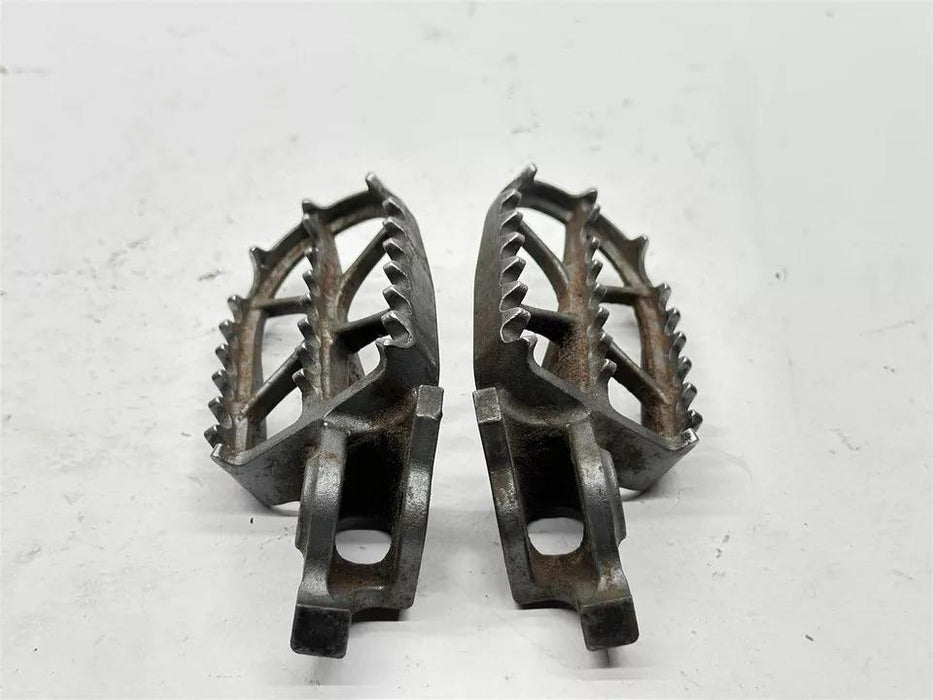 2013 Honda CRF450R Foot Peg Set Left Right Footrests 50660-MEN-305 CRF 450R