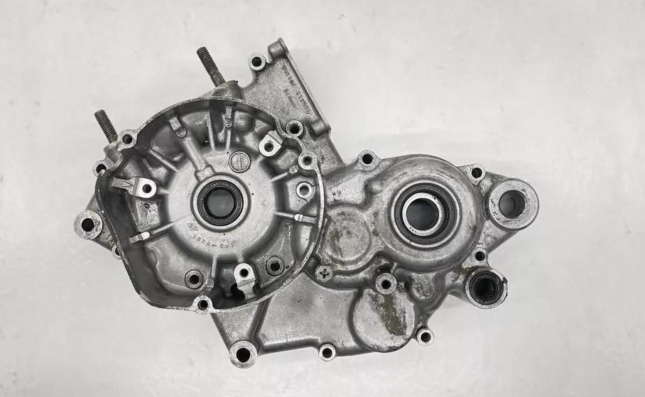 1994 Suzuki RM125 Left Side Engine Case OEM Crankcase Engine Motor RM 125 92-95