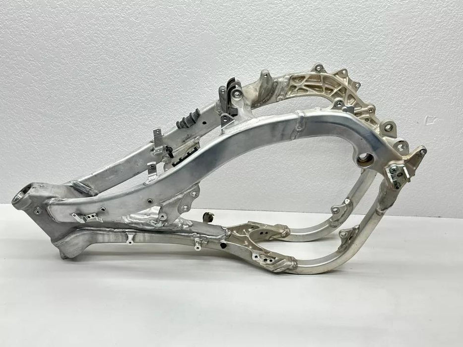 2014 Yamaha YZ450F Main Frame Chassis Hull Steel OEM B11-21101-01-00 YZ 450F