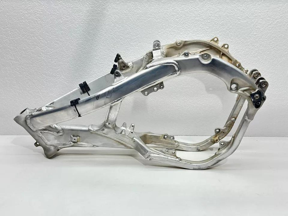 2022 Honda CRF450R Main Frame Chassis Hull Steel Silver 50010-MKE-AF0 CRF 450R