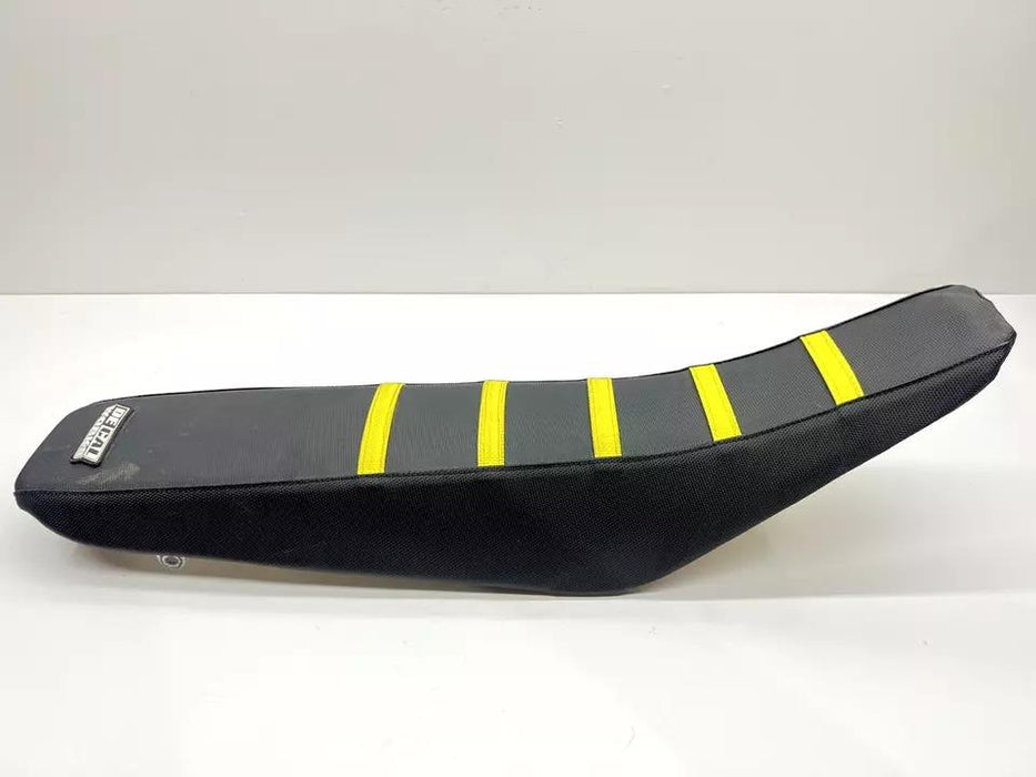 2007 Suzuki RMZ250 Seat Saddle OEM Ribbed Cover Yellow Stripes 6411135G3 RMZ