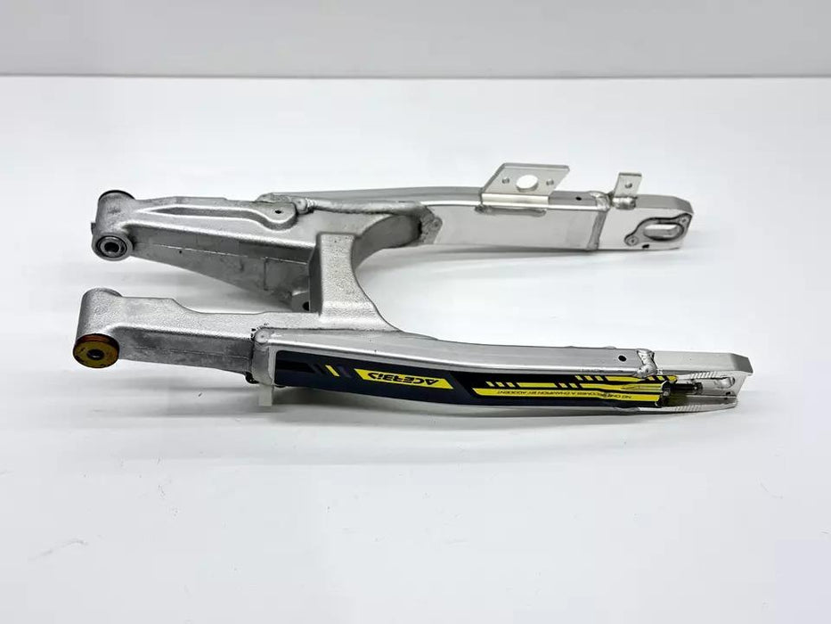 2015 Suzuki RM85 Swingarm Suspension OEM Rear Swing Arm Aluminum RM 85