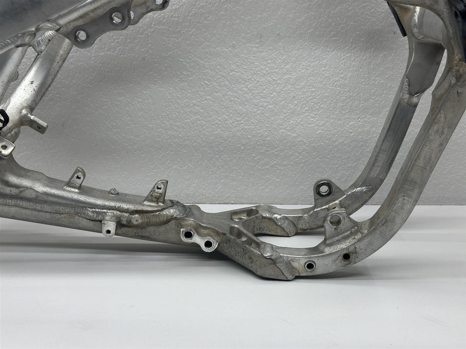 2018 Kawasaki KX250F Frame Main Chassis Hull Silver OEM 32160-0824 KX 250F