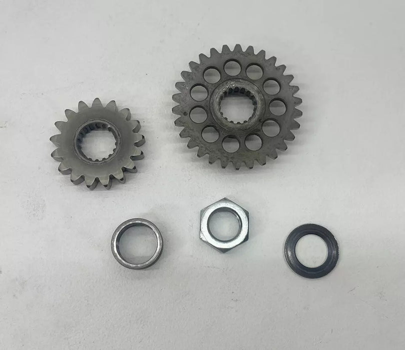 2017 Yamaha YZ250F Primary Drive Gears Crank Main OEM YZ 250F Nut Washer